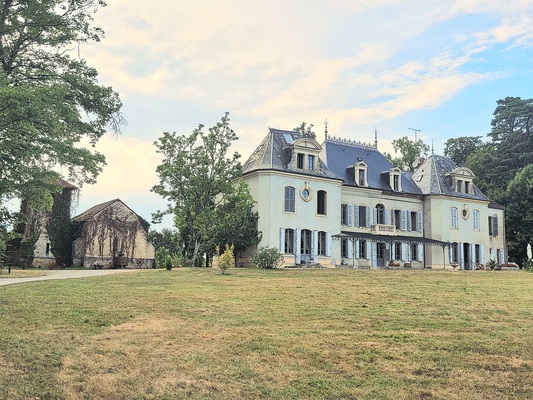 Château de St Sulpice chambre d'hôte Frontenaud