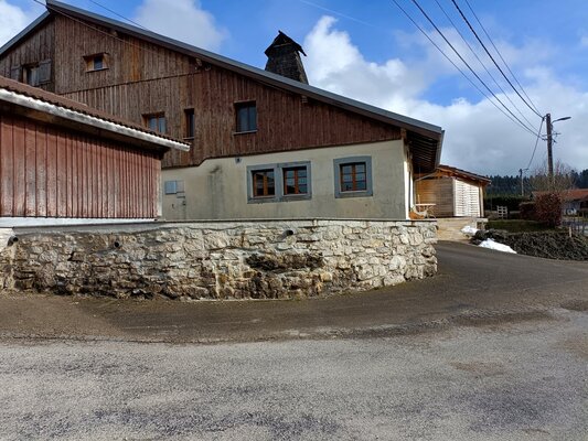Gîte La Combe gîte à louer Étalans