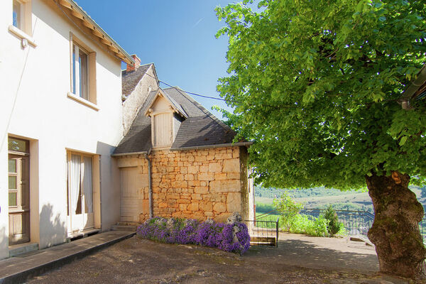 Maison de campagne à Merlières gîte à louer Poissac